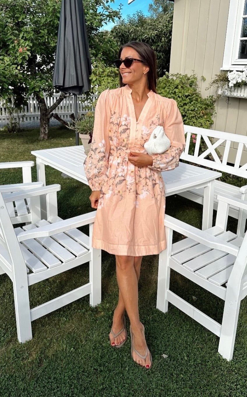 -VIZANILA Short Dress - Peach Parfait